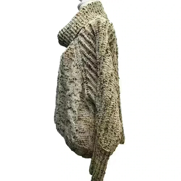 ANtHROPOLOGY’s MOON & MADISON OVERSIZED COWL NECK YUMMY SOFT SWEATER SIZE M - Picture 12 of 12